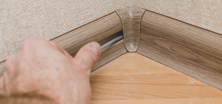 Peinture pour plinthes en carrelage