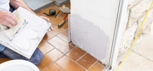 Comment préparer un sol avant de carreler ?