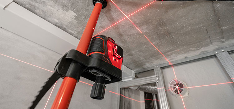 présentation de l'utilisation d'un laser pour carrelage