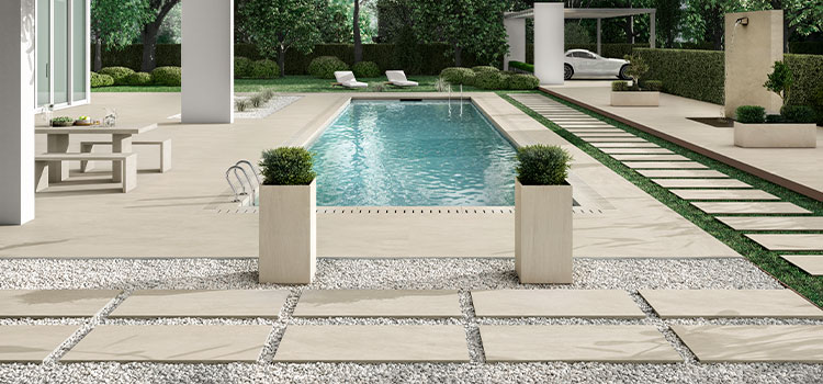 Carrelage extérieur pour piscine moderne